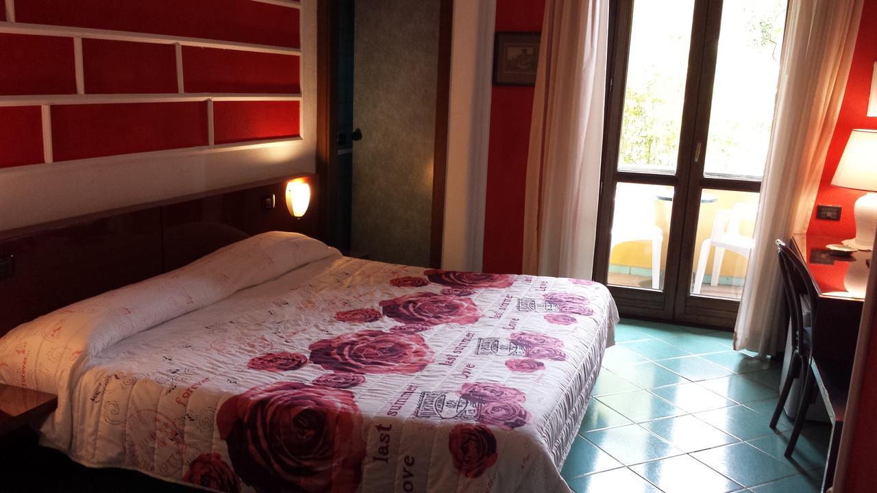 Hotel Annabelle Ίσκια Εξωτερικό φωτογραφία