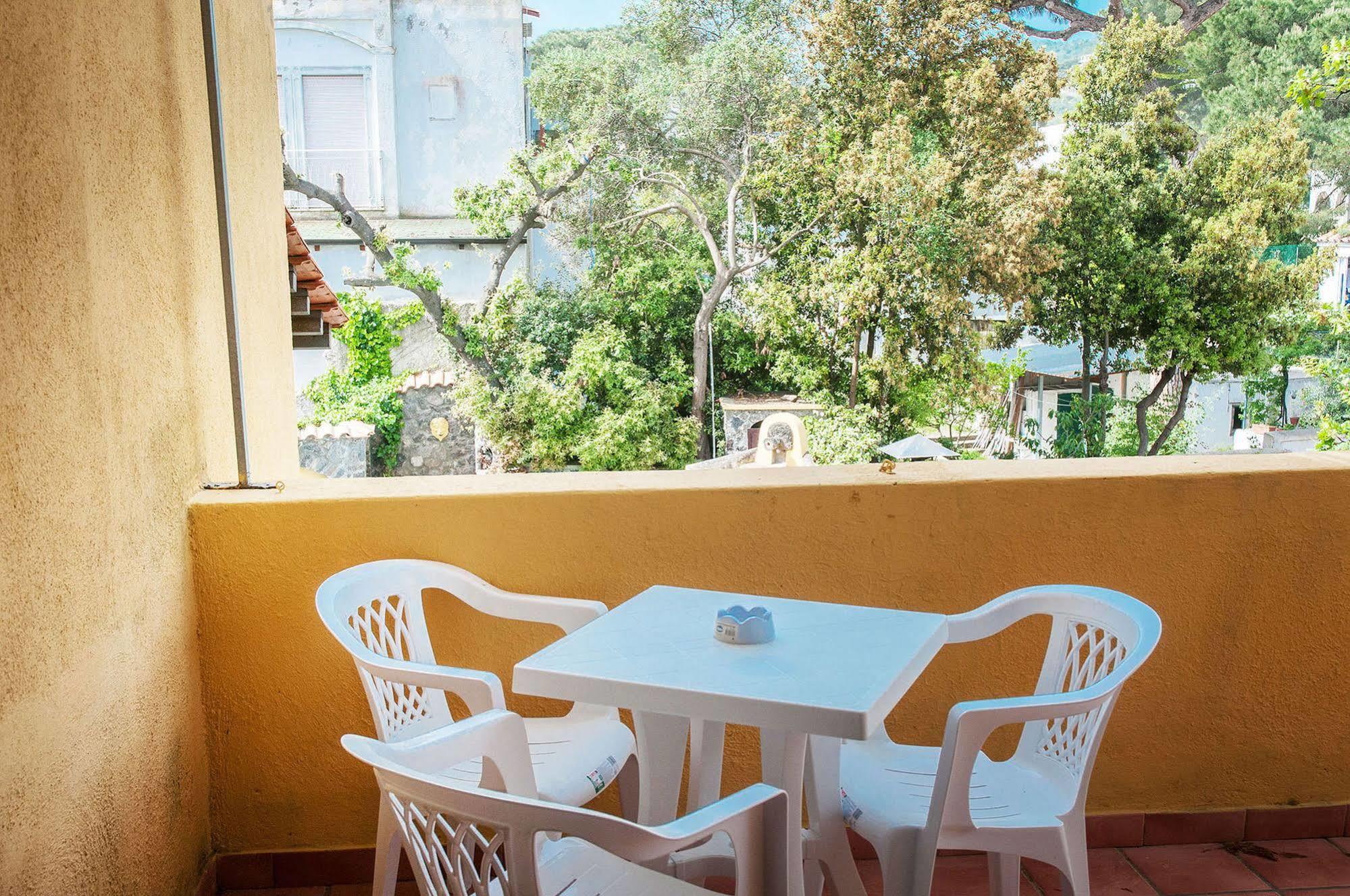 Hotel Annabelle Ίσκια Εξωτερικό φωτογραφία