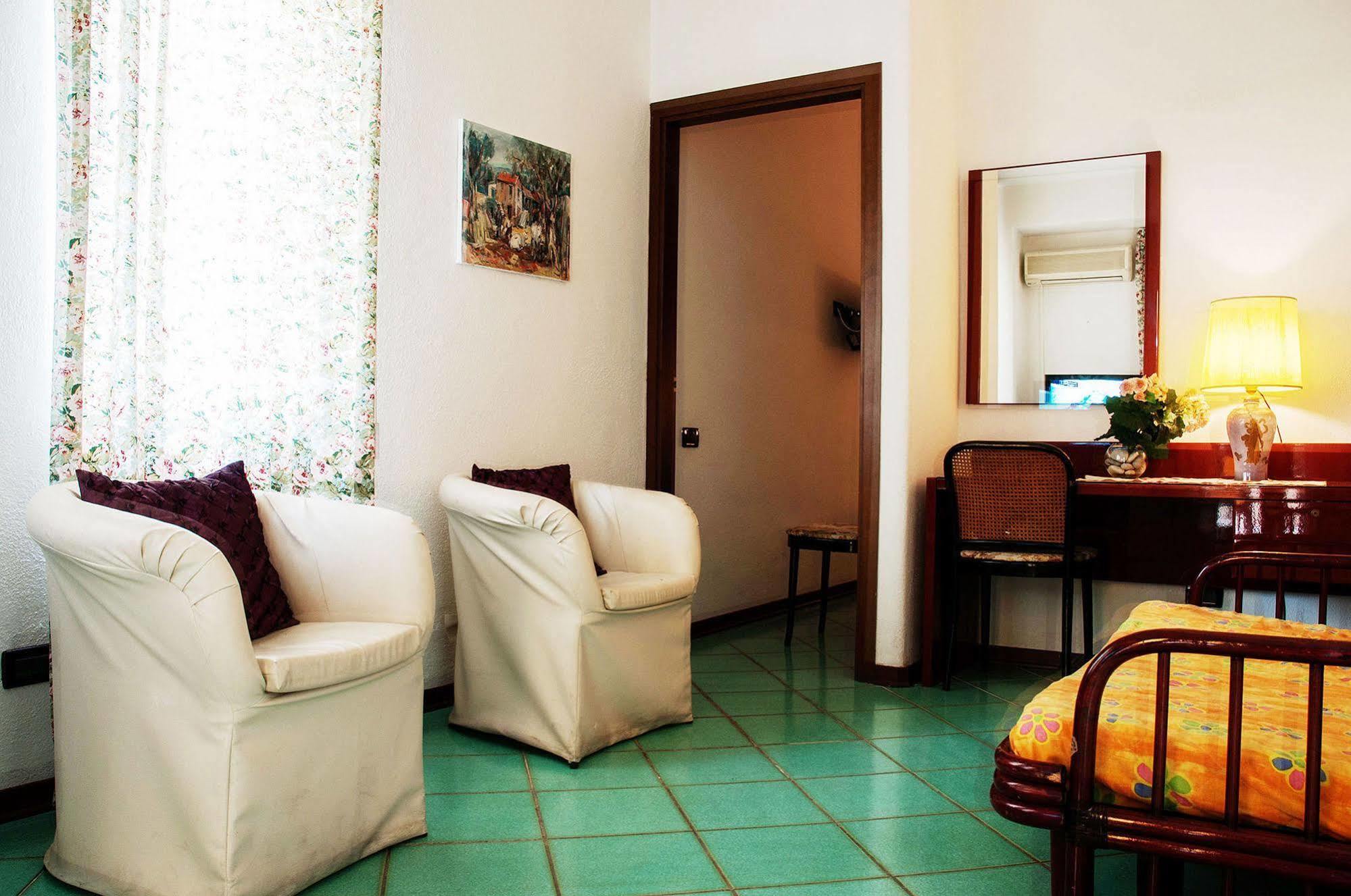 Hotel Annabelle Ίσκια Εξωτερικό φωτογραφία